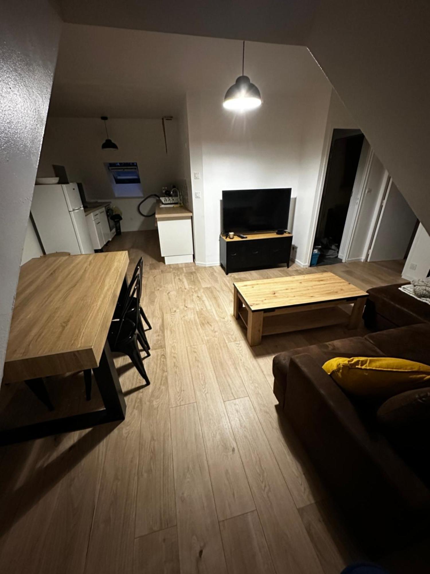 Ferienwohnung La Nouvelle Ecole Ruillé-en-Champagne Exterior foto